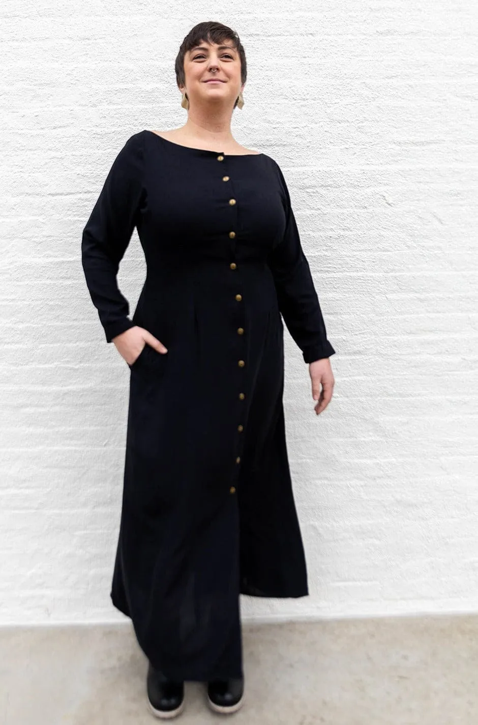Bhodie Dress in Black Challis Urban Ease